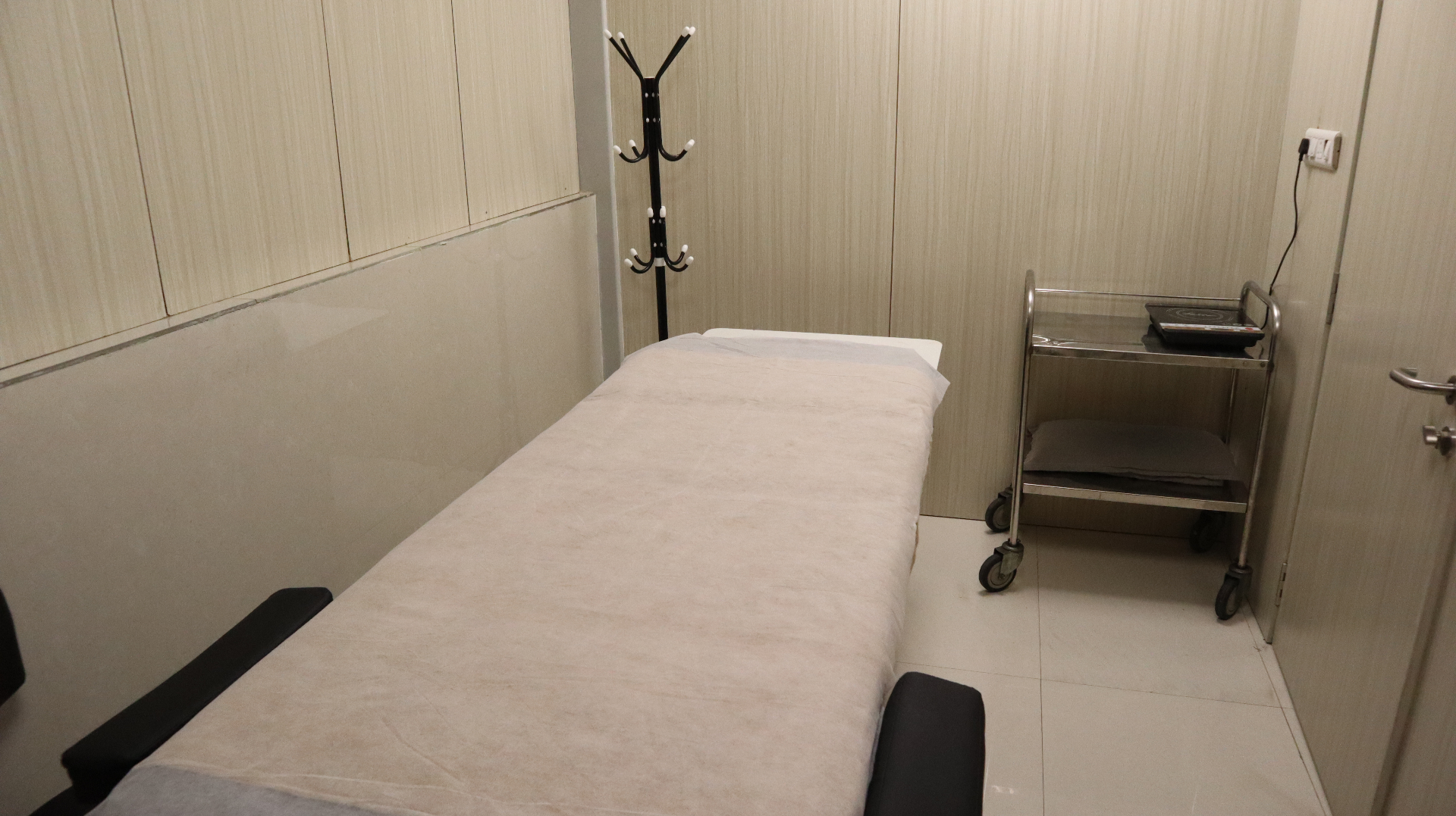 Private consultation and treatment room